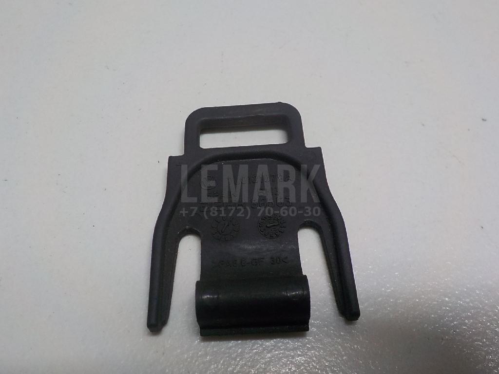 Кронштейн радиатора 7L0121079A VAG