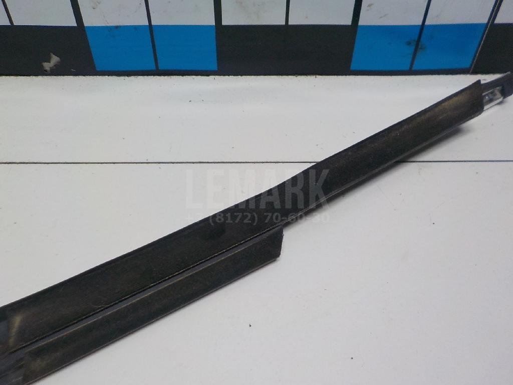 Накладка стекла заднего правого для  Audi 80/90 [B4] 1991-1995