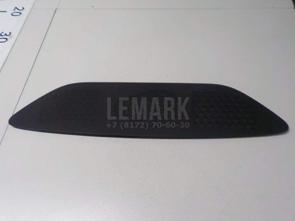 Решетка динамика 7P681915381U VAG