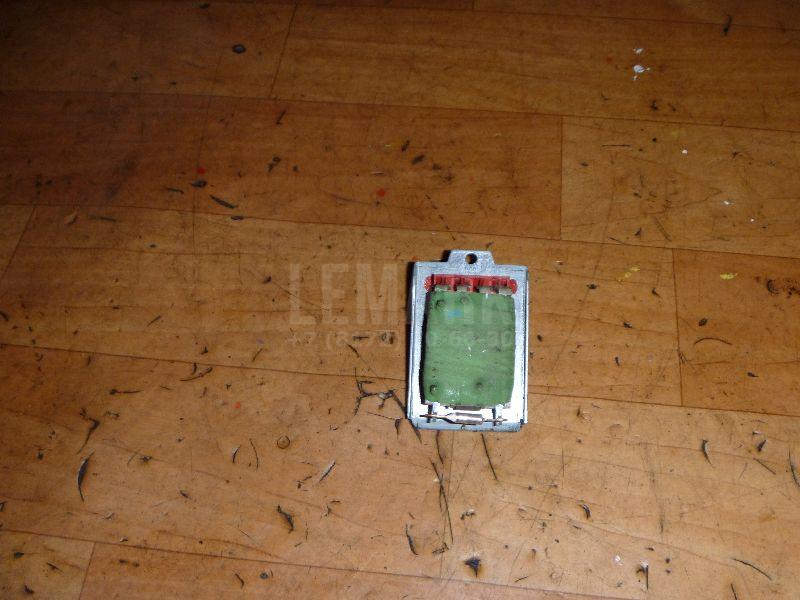 Резистор отопителя 8D0959263 VAG