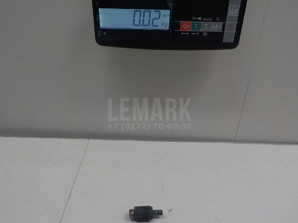 Отбойник крышки багажника