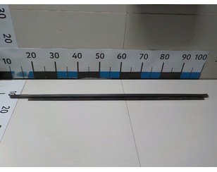 Уплотнитель стекла двери для VAZ Lada Granta 2011> б/у состояние отличное