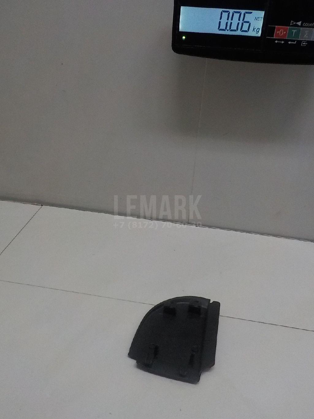 Накладка декоративная 1U085750447H VAG