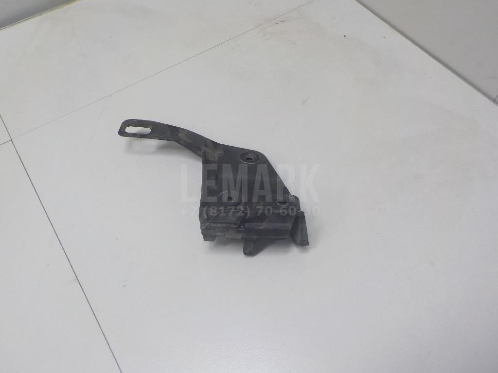 Направляющая заднего бампера правая для  BMW X3 E83 2004-2010