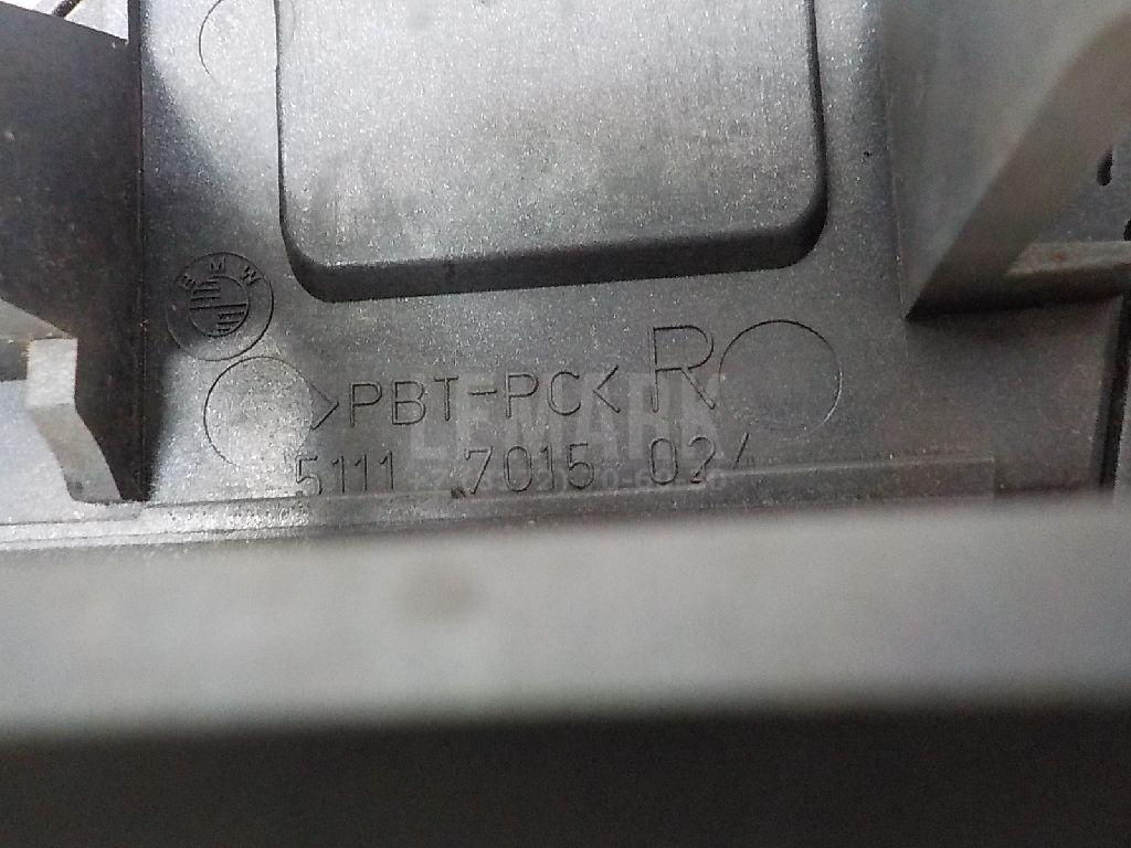 Крышка форсунки омывателя