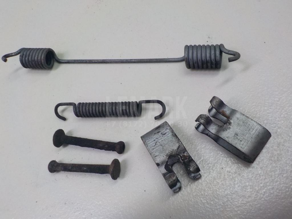 Установочный к-кт задних колодок 5039023 Ford