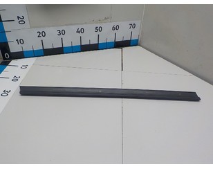 Накладка стекла переднего левого для Skoda Yeti 2009-2018 с разборки состояние отличное