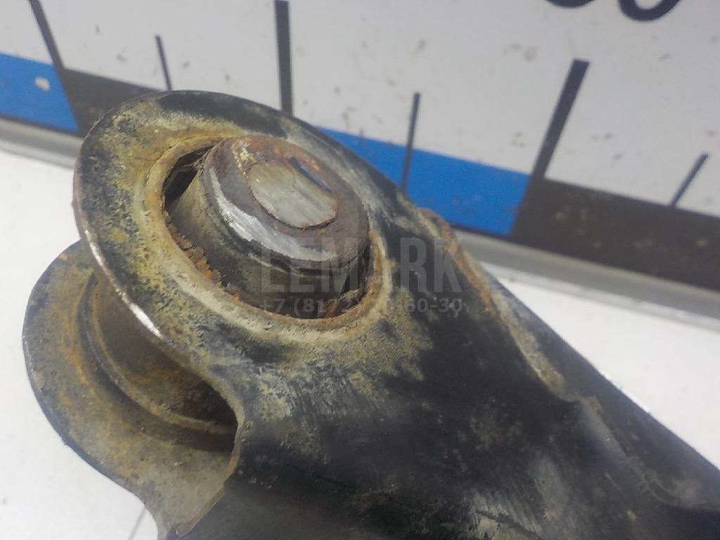 Рычаг задний поперечный правый