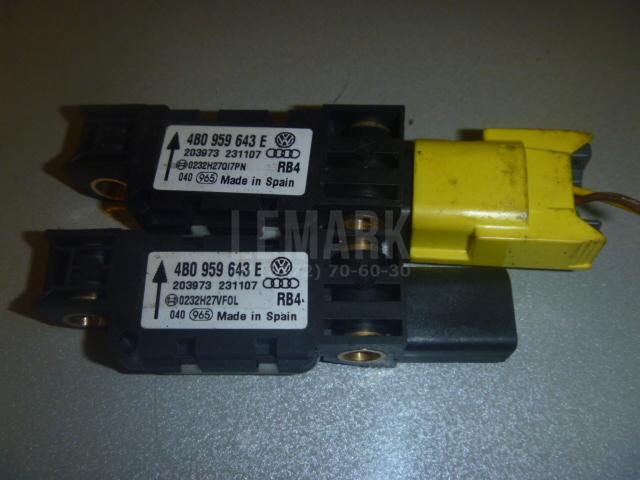 Датчик AIR BAG 4B0959643E VAG