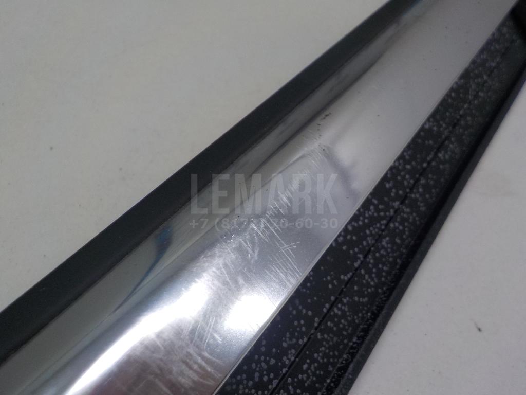 Накладка стекла переднего левого для  BMW 1-serie E87/E81 2004-2011