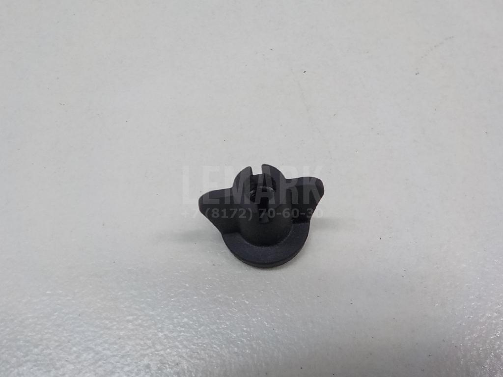 Крепеж 1382748 Ford