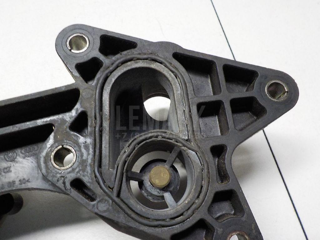 Корпус термостата для  BMW X1 F48 2014-2022