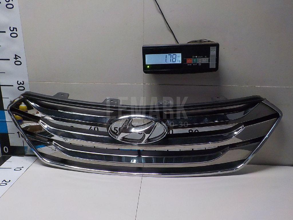 Решетка радиатора 863502W060 Hyundai-Kia