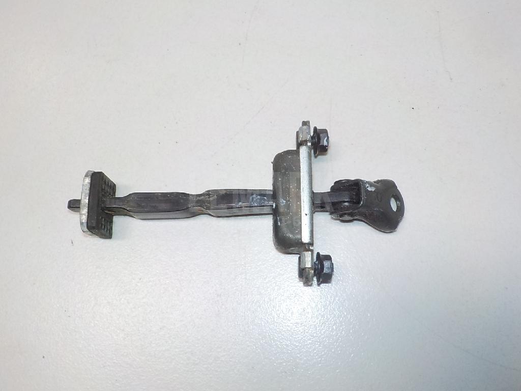 Ограничитель двери 794902W000 Hyundai-Kia