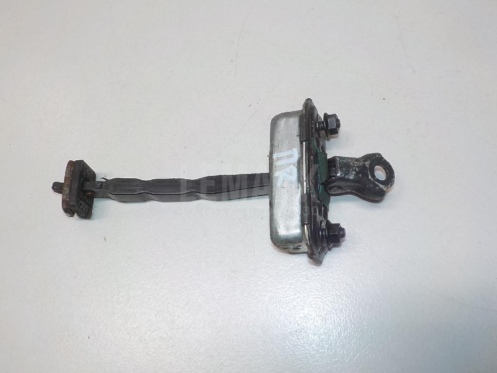 Ограничитель двери 793902W010 Hyundai-Kia