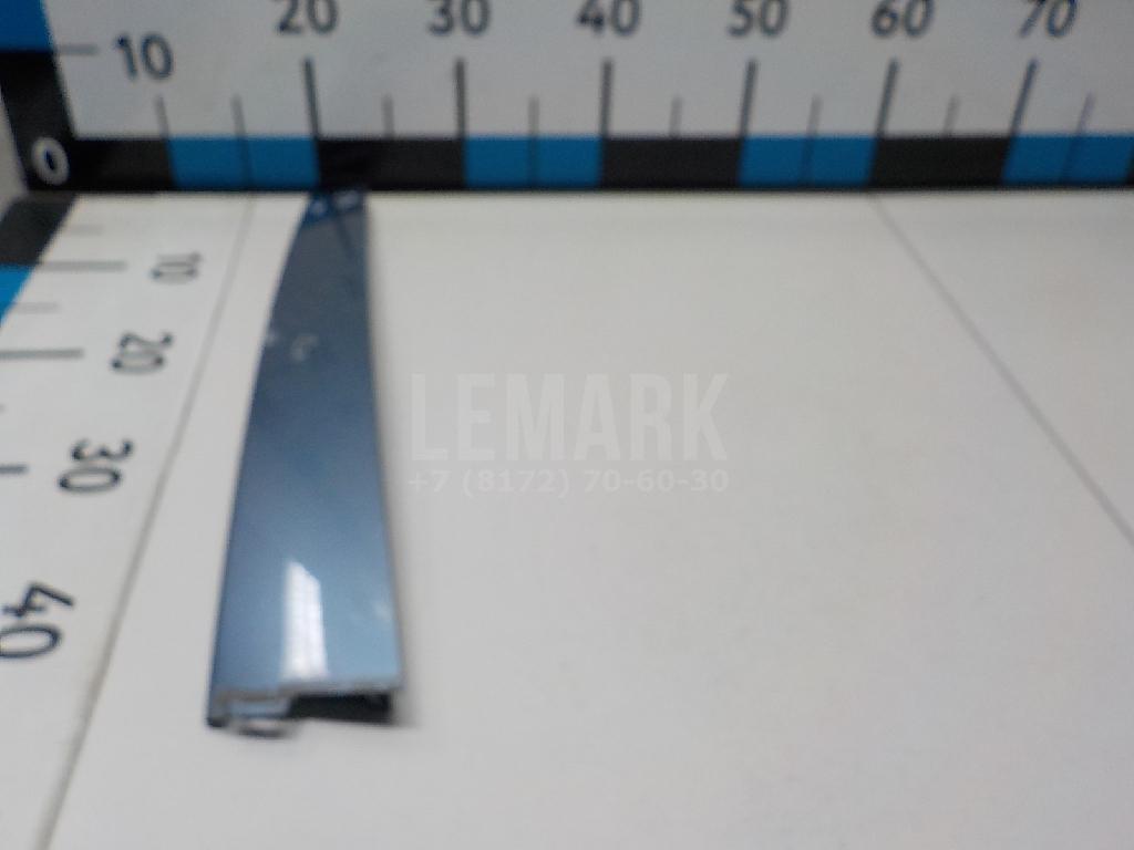 Накладка двери передней правой 3B0837902F VAG