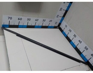 Накладка стекла заднего правого для VAZ Lada Vesta 2015> с разбора состояние отличное