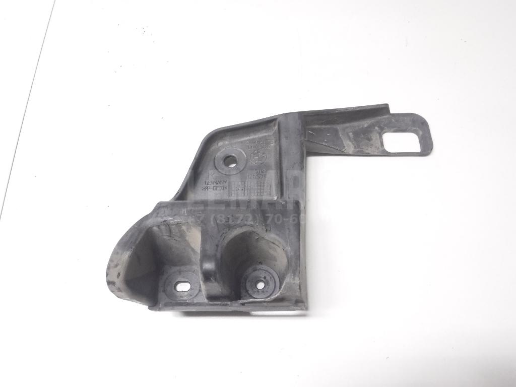 Направляющая заднего бампера правая для  BMW 3-serie F30/F31/F80 2011-2020