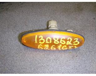 Повторитель на крыло желтый для Mazda Premacy (CP) 1999-2004 с разборки состояние отличное