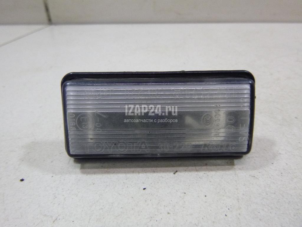 8127060330 Фонарь подсветки номера Toyota LX 470 (1998 - 2007) купить бу по  цене 2905 руб. Z31449168 - iZAP24