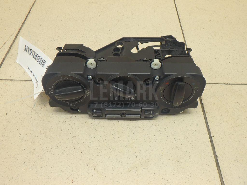 Блок управления отопителем 5M1820045A VAG