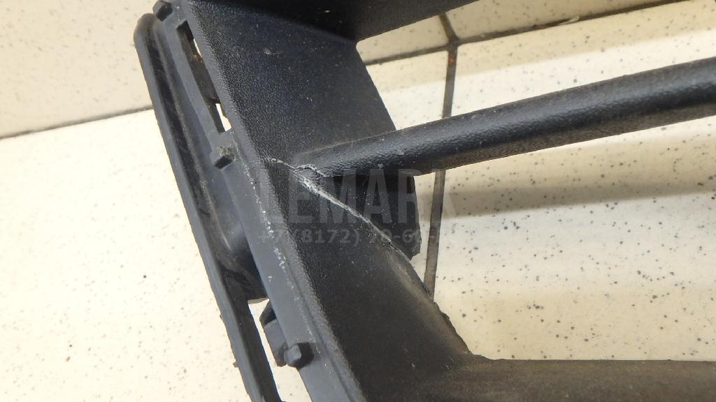 Решетка в бампер центральная 5C6853671RYP VAG