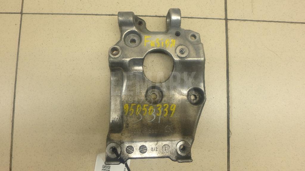 Кронштейн кондиционера 1754150 Ford