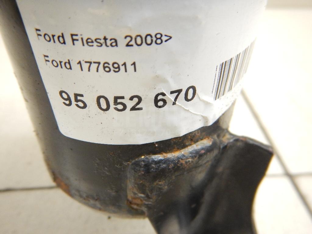 Опора двигателя правая для  Ford Focus II 2008-2011