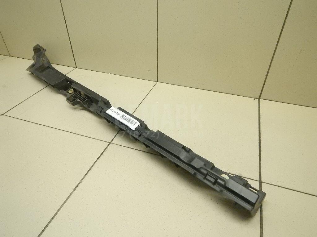 Кронштейн накладки на порог (наружней)