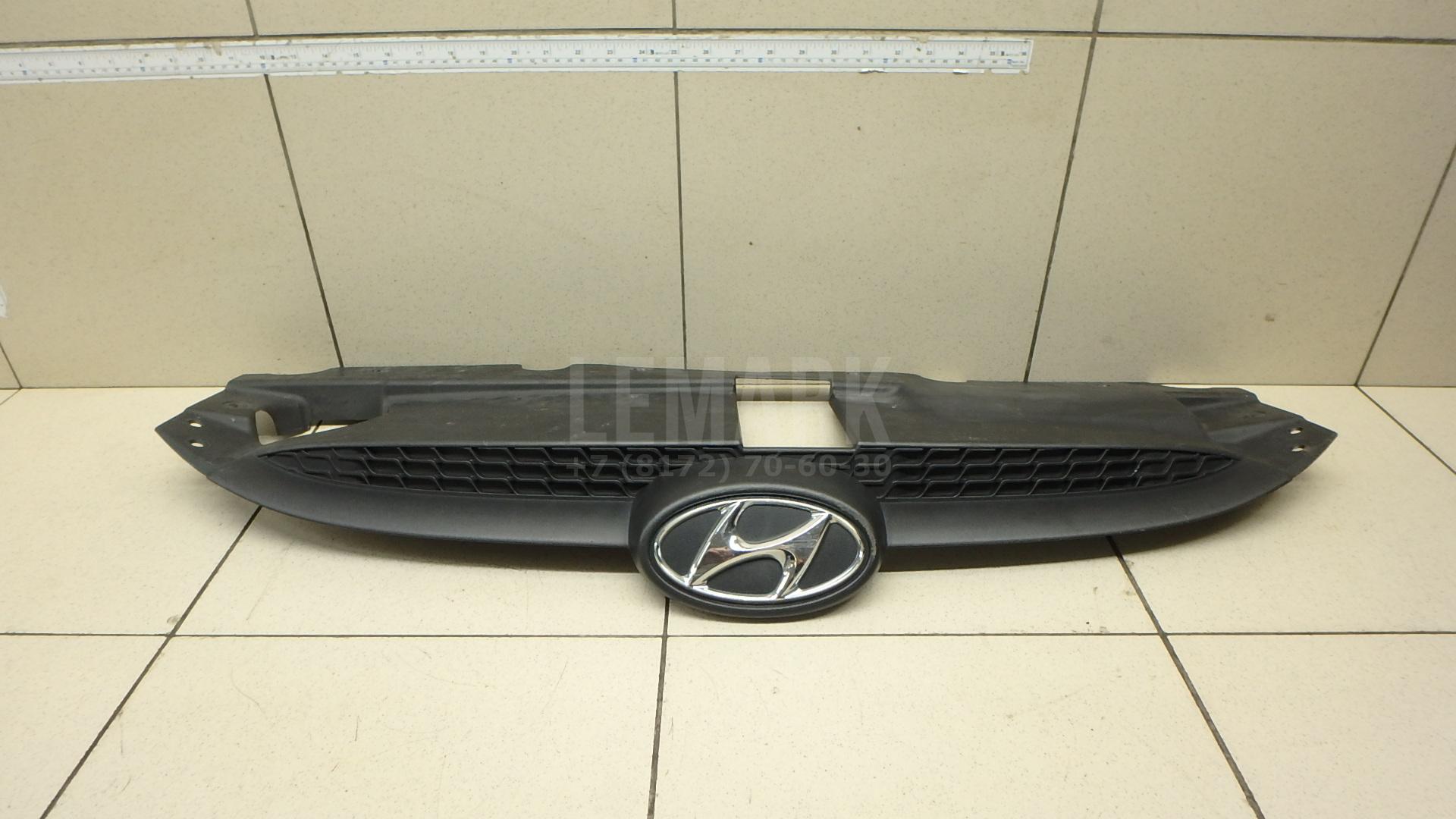 Решетка радиатора 863502S000 Hyundai-Kia