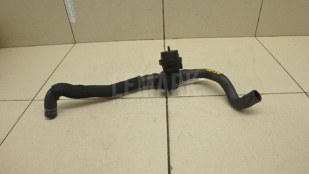 Патрубок отопителя для  Audi V8 1988-1994