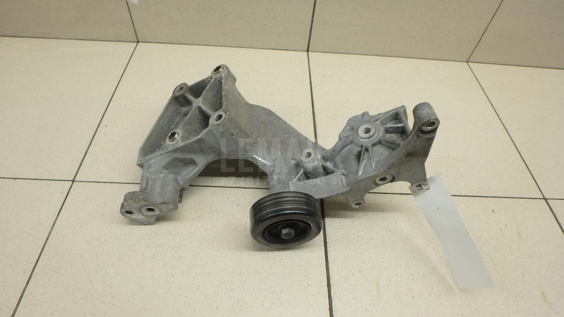 Кронштейн кондиционера 252852F000 Hyundai-Kia
