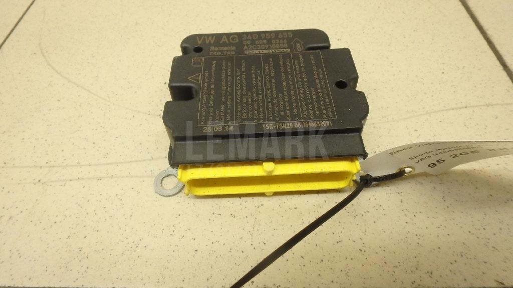 Блок управления AIR BAG 34D959655 VAG