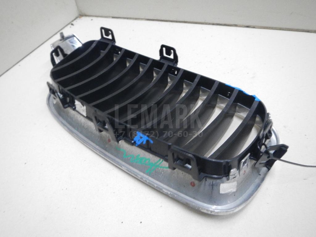Решетка радиатора левая для  Audi Allroad quattro 2000-2005