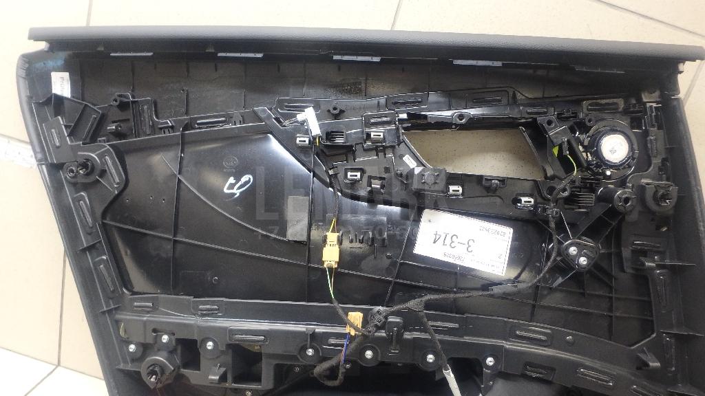 Обшивка двери задней правой для  BMW 1-serie E82/E88 2007-2013