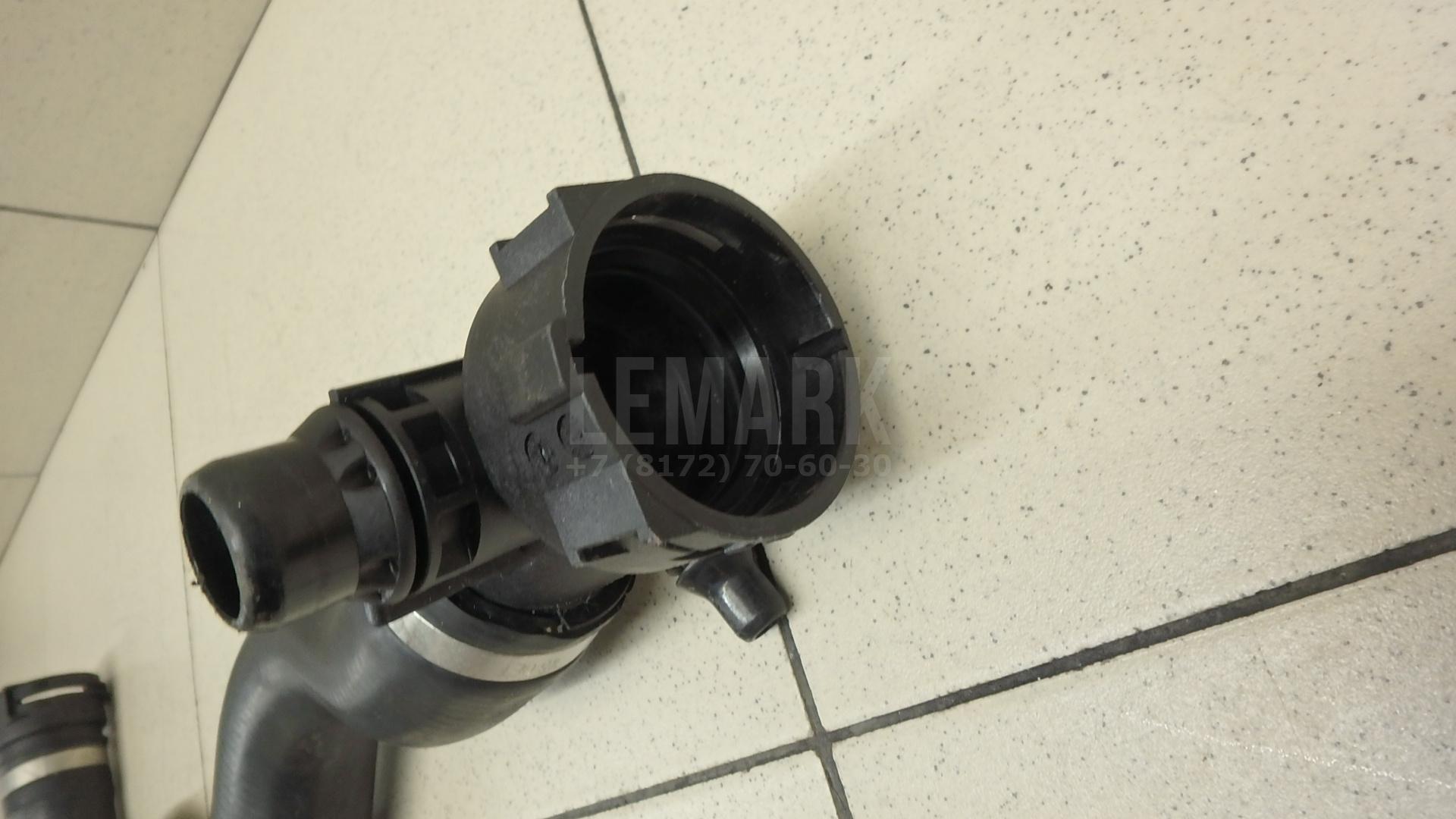 Патрубок радиатора для  BMW X1 F48 2014-2022