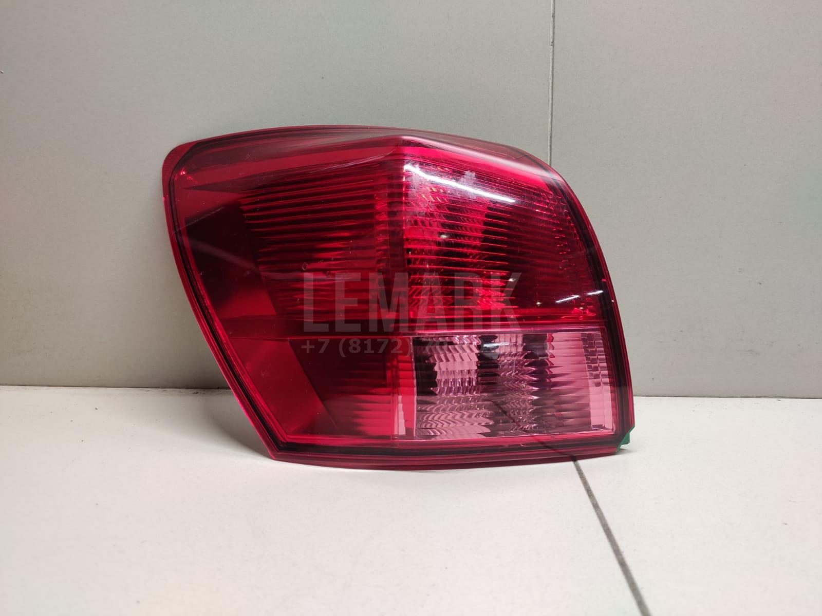 Фонарь задний наружный левый 26559JD00A Nissan
