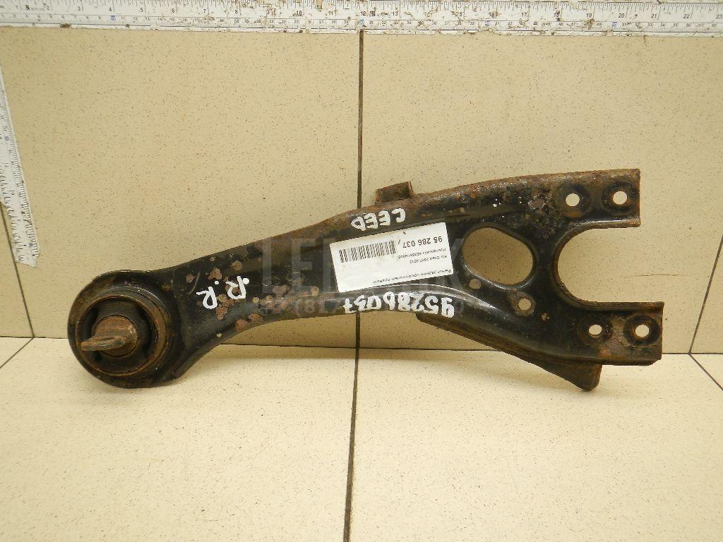 Рычаг задний продольный правый 552801H000 Hyundai-Kia