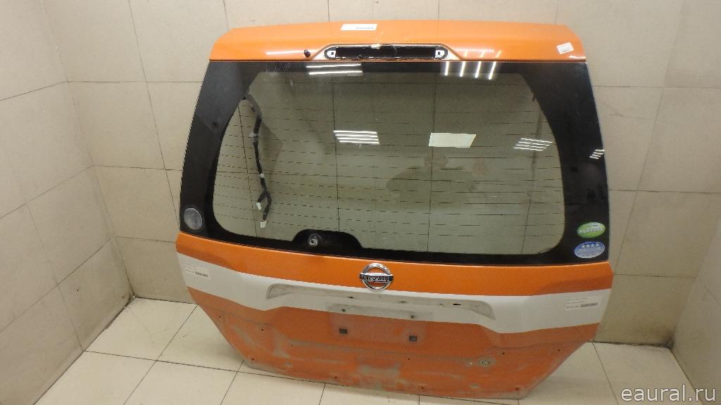 Дверь багажника со стеклом