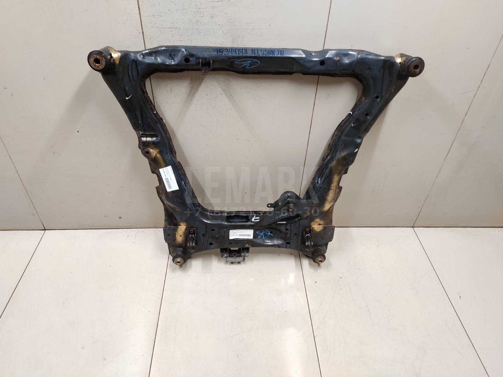 Балка подмоторная 54400JD70A Nissan