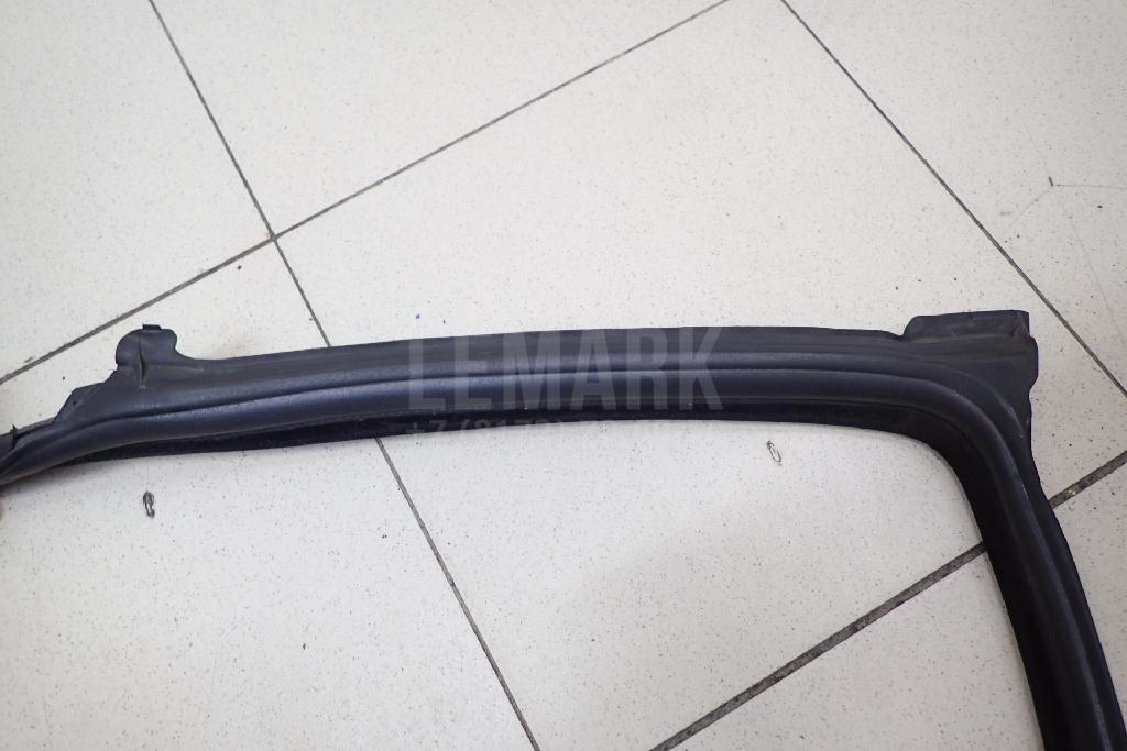 Уплотнитель двери для  Audi A6 [C6,4F] 2004-2011