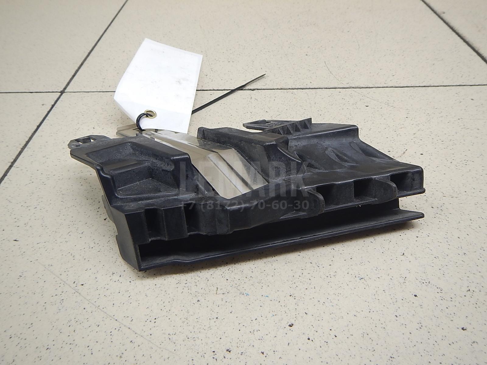 Кронштейн фар левый для  BMW 5-serie E60/E61 2003-2009