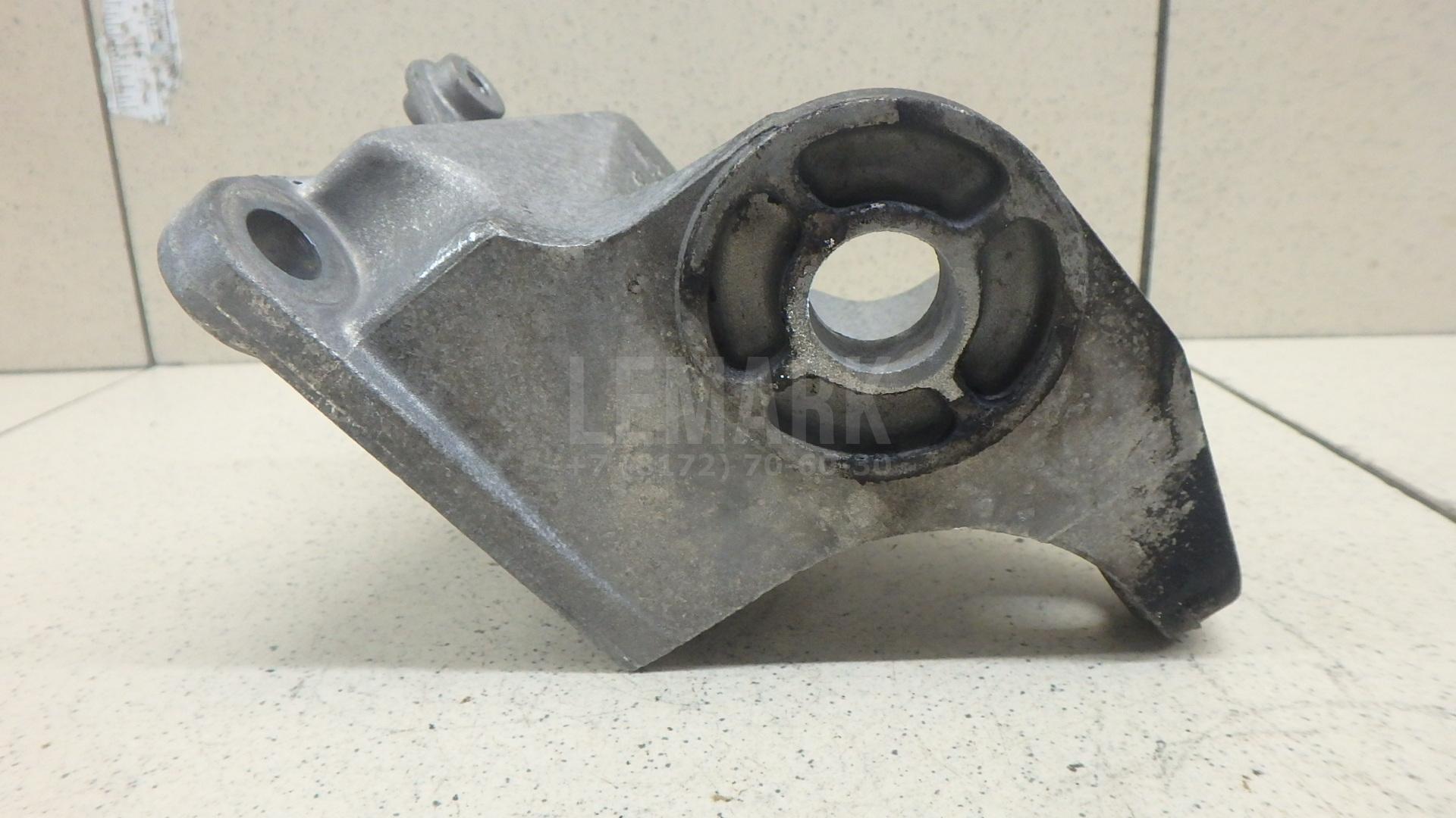 Кронштейн АКПП правый для  Audi A3 (8L1) 1996-2003