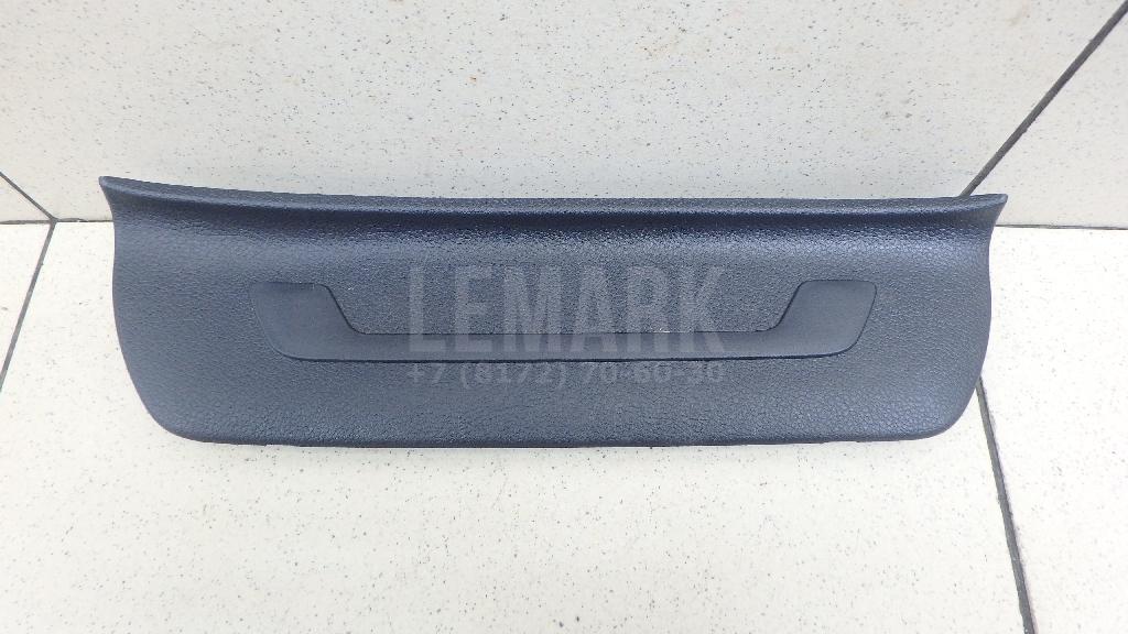 Накладка порога (внутренняя) 85887D9000WK Hyundai-Kia