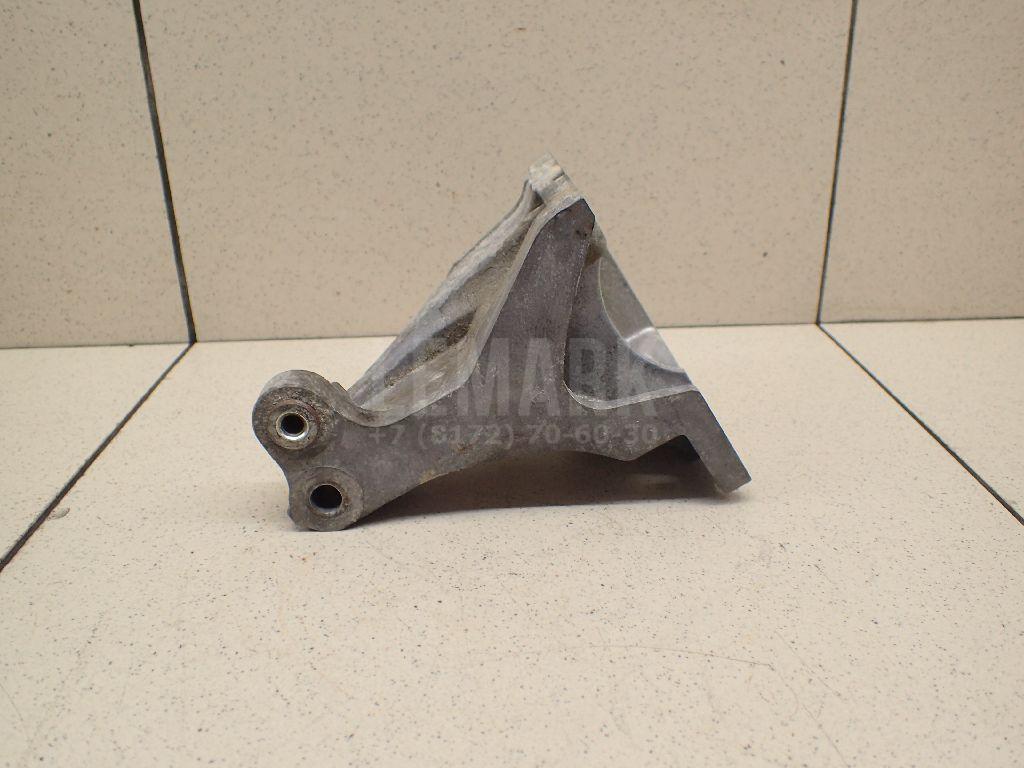 Кронштейн генератора 1251137010 Toyota