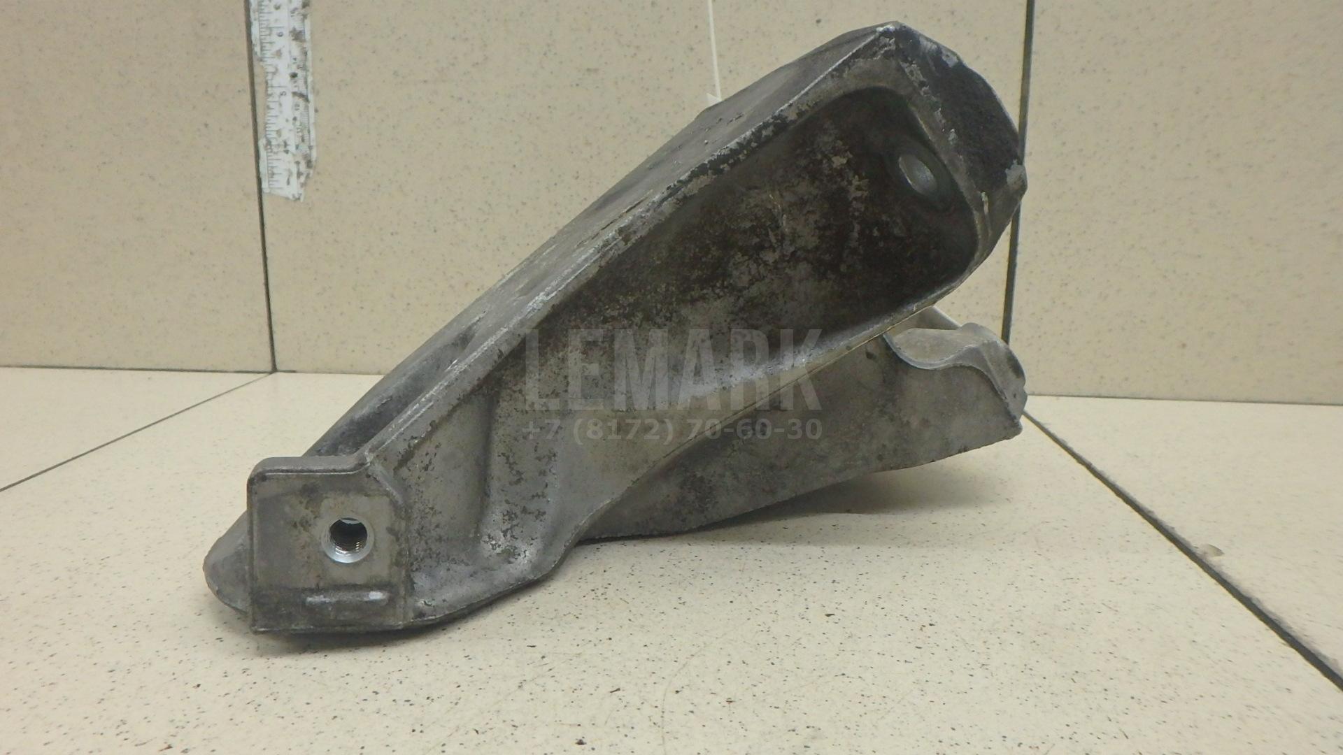 Кронштейн двигателя правый для  Acura MDX 2001-2006
