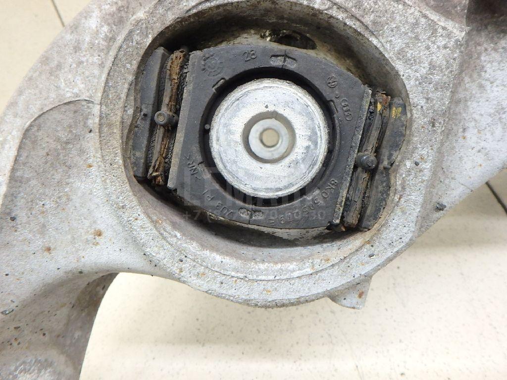 Кулак поворотный задний правый для  BMW 1-serie E82/E88 2007-2013