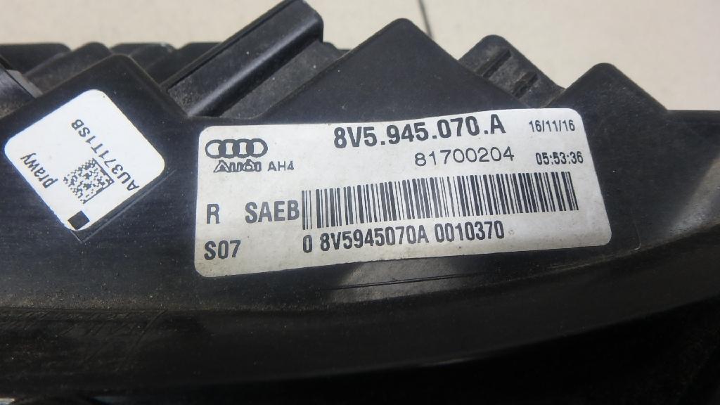 Фонарь задний наружный правый для  Audi Q3 (8U) 2012-2018