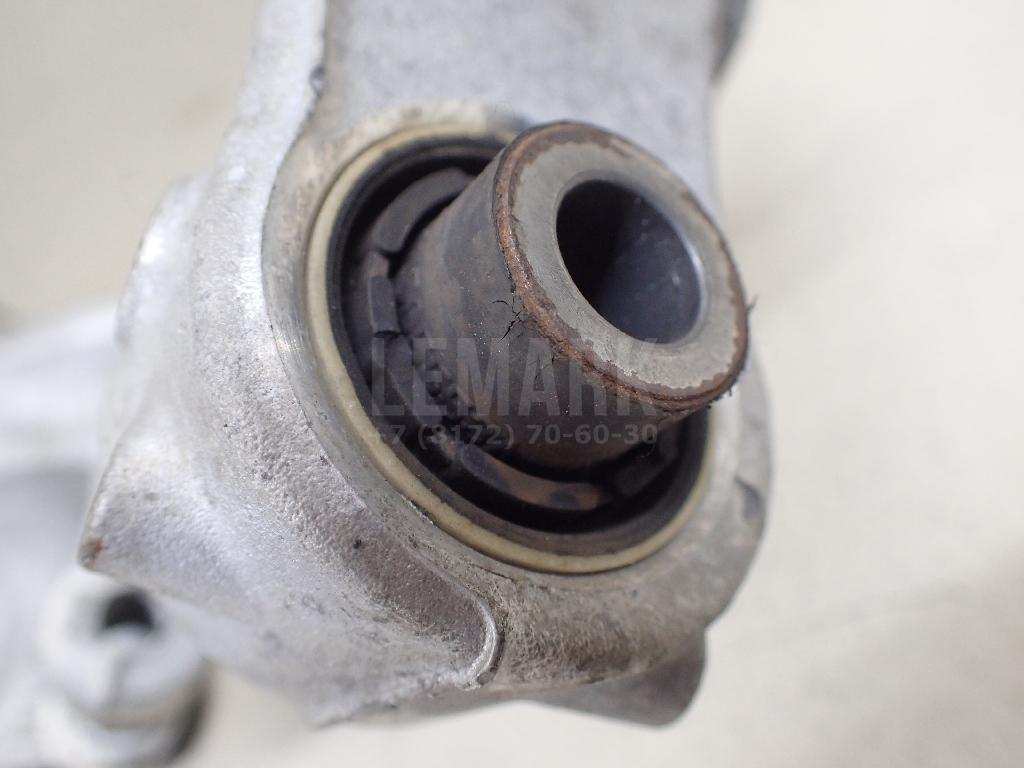 Кулак поворотный задний правый для  Audi 100/200 [44] 1983-1991
