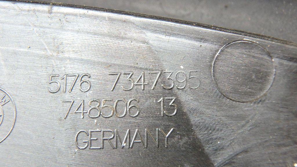 Уплотнитель капота для  Audi A4 [B7] 2005-2007